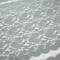 Tissu en dentelle tricotée légère en coton et nylon à motif de feuilles, doux et confortable au toucher, couleur personnalisable pour vêtements