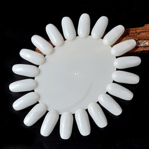 Palette de 20 échantillons de couleurs d'ongles naturels en forme de cercle, en ABS, demi-couverture, ovale, pour présentation de vernis acrylique et peinture sur ongles - Product Image 1