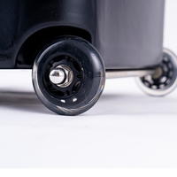 Robot lanceur de balles de squash SIBOASI pour entraîneur S336A