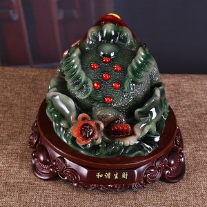 Statue de grenouille porte-bonheur Feng Shui en résine 2023, Statue de grenouille artisanale pour décoration de la maison, figurine de mascotte de <span class=keywords><strong>bouddha</strong></span> - Product Image 2