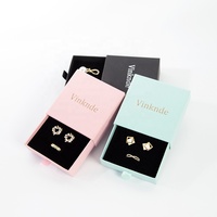 Nouvelles boîtes d'emballage carrées en carton personnalisées avec logo, insert en velours pour le rangement de boucles d'oreilles, colliers et bagues, idéales pour les cadeaux