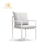 Usine de meubles de jardin Foshan, ensembles de meubles de salle à manger de luxe en aluminium pour cour, table de salle à manger extérieure pour 10 personnes, chaises