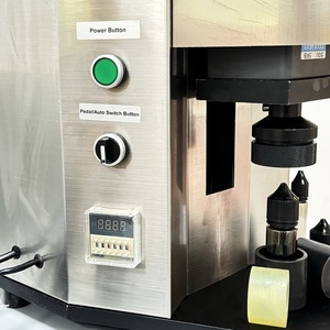 Máquina para tapado de botellas de jugo líquido para botellas de jugo líquido - Product Image 2