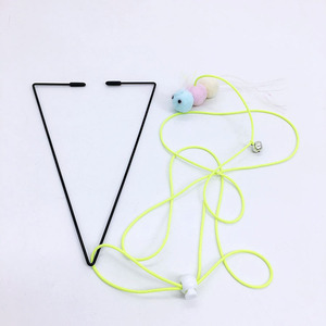 Nhà Máy Trực Tiếp Tự Treo Tam Giác Móc Nâng Cấp Cửa Teaser Mèo Dính Với Lông Loạt Các Thay Thế Đầu Mèo Đồ Chơi - Product Image 3