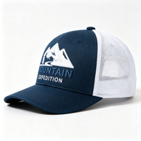 Casquette Trucker Respirante en Maille Brodé(e) avec Logo Personnalisé, Motif Pointe de Neige et Pin, Idéale pour l'Aventure en Montagne