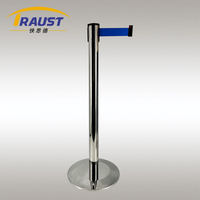 Support de poteaux en acier rétractable pour l'extérieur Ligne de file d'attente Ruban pour aéroport Contrôleur de foule Barrière en béton Stanchion Durable PE Rubber