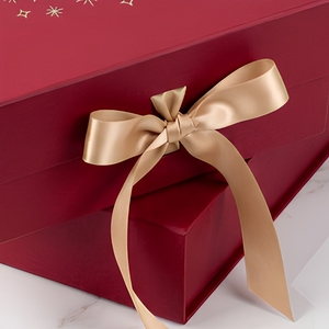 Scatola Regalo di Lusso Personalizzata per Natale, Stampa in Lamina Rossa Festiva, Goffrata, Laminazione Opaca, Fodera in Spugna, Chiusura Magnetica, Sigillo a Nastro - Product Image 4