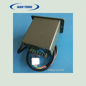 Contrôleur de vitesse Nantong modèle C 24 V 100 W IP20 pour machines à coller et équipements d'emballage - Product Image 1