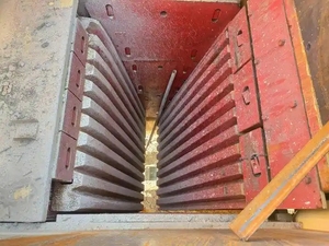 แผ่นเหล็กกล้าแมงกานีสสูงสำหรับชิ้นส่วนสึกหรอของเครื่องบด ยี่ห้อ TX น้ำหนัก 750 กก. สีตามสั่ง สำหรับการทำเหมืองแร่ - Product Image 6