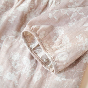 Conjunto <span class=keywords><strong>de</strong></span> <span class=keywords><strong>pijama</strong></span> <span class=keywords><strong>de</strong></span> lino y algodón para Mujer | Plum Blossom Song Yarn-Dyed Jacquard, cuello redondo, mangas 3/4, pantalones hasta el tobillo, 2 colores - Product Image 6