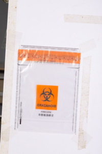 Bolsa de mensajería de seguridad autosellada biodegradable personalizada, alta evidencia a prueba de manipulaciones para correo - Product Image 5