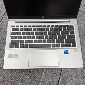 โน้ตบุ๊ค Refurbished ProBook 430 G8 Barebone ขนาด 13.3 นิ้ว Intel Core I7 รุ่นที่ 11 คีย์บอร์ดภาษาอังกฤษ สำหรับธุรกิจ หน้าจอสัมผัส ระบบปฏิบัติการ Windows 10 ไม่มี RAM/SSD - Product Image 3