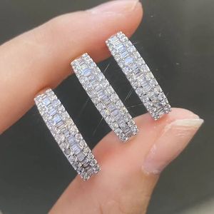 แหวนเพชรแท้ 0.5 กะรัต ทองคำขาว 18K ยี่ห้อซินฟลาย ดีไซน์คลาสสิก เหมาะสำหรับงานแต่งงาน งานเลี้ยงฉลองครบรอบ - Product Image 1