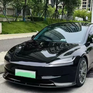 ชุดแต่งคาร์บอนไฟเบอร์สำหรับ Tesla Model 3 Highland Performance ประกอบด้วย สปลิตเตอร์หน้า ลิปหลัง สเกิร์ตข้าง - Product Image 2