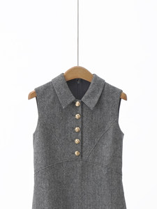 S*P 2026 Nuovo Abito Senza Maniche in Lana Spigata Grigio Misto con Bordo a Contrasto e Colletto a Risvolto, Collezione Primavera Estate - Product Image 4