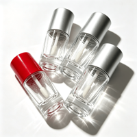 Vente en gros de tubes de gloss à lèvres ronds de 10 ml avec applicateur, boîte et logo, bouchon argenté, noir, rouge, flacon de gloss à lèvres