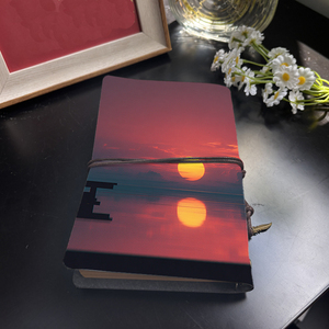 Cahier A6 fait à la main 80 feuilles remplaçables Souvenir Premium pour <span class=keywords><strong>les</strong></span> grandes conventions d'affaires avec Sun Clouds Water Dock - Product Image 3