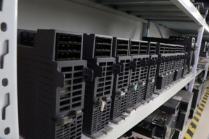 Songwei Original Mitsubishi HMI ตัวดำเนินการกราฟิกเทอร์มินัล <span class=keywords><strong>GT2107</strong></span>-<span class=keywords><strong>WTBD</strong></span> GT2107WTBD - Product Image 4