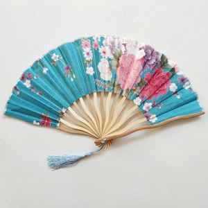 Elegantes Abanicos Plegables de Seda Blanca, Arte Folclórico Tradicional, Material de Bambú, Diseño Pintado y Grabado, Nuevo Regalo de Boda Personalizado - Product Image 4