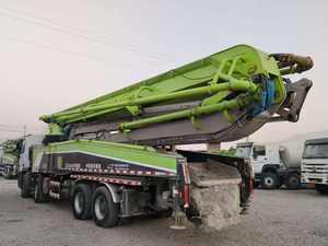 รถปั๊มคอนกรีตดีเซล Zoomlion 56 เมตร มือสอง ติดตั้งบนรถบรรทุก พร้อมบูมปั๊ม 2400  ชิ้นส่วนหลักที่ใช้งานได้ - Product Image 5