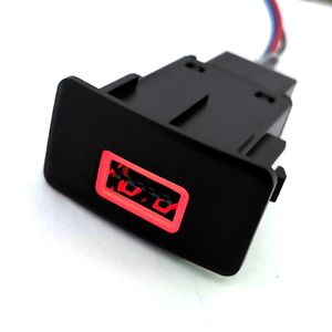 Interruptor Combinado Dongfeng con Puerto USB Único 2405 para Actualización de Modelos 560 y 580, Material ABS - Product Image 3