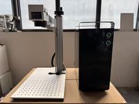 Machine de gravure et de découpe au laser à fibre CNC pour métal, plastique, bois, verre, caoutchouc, MDF-10W refroidie par air