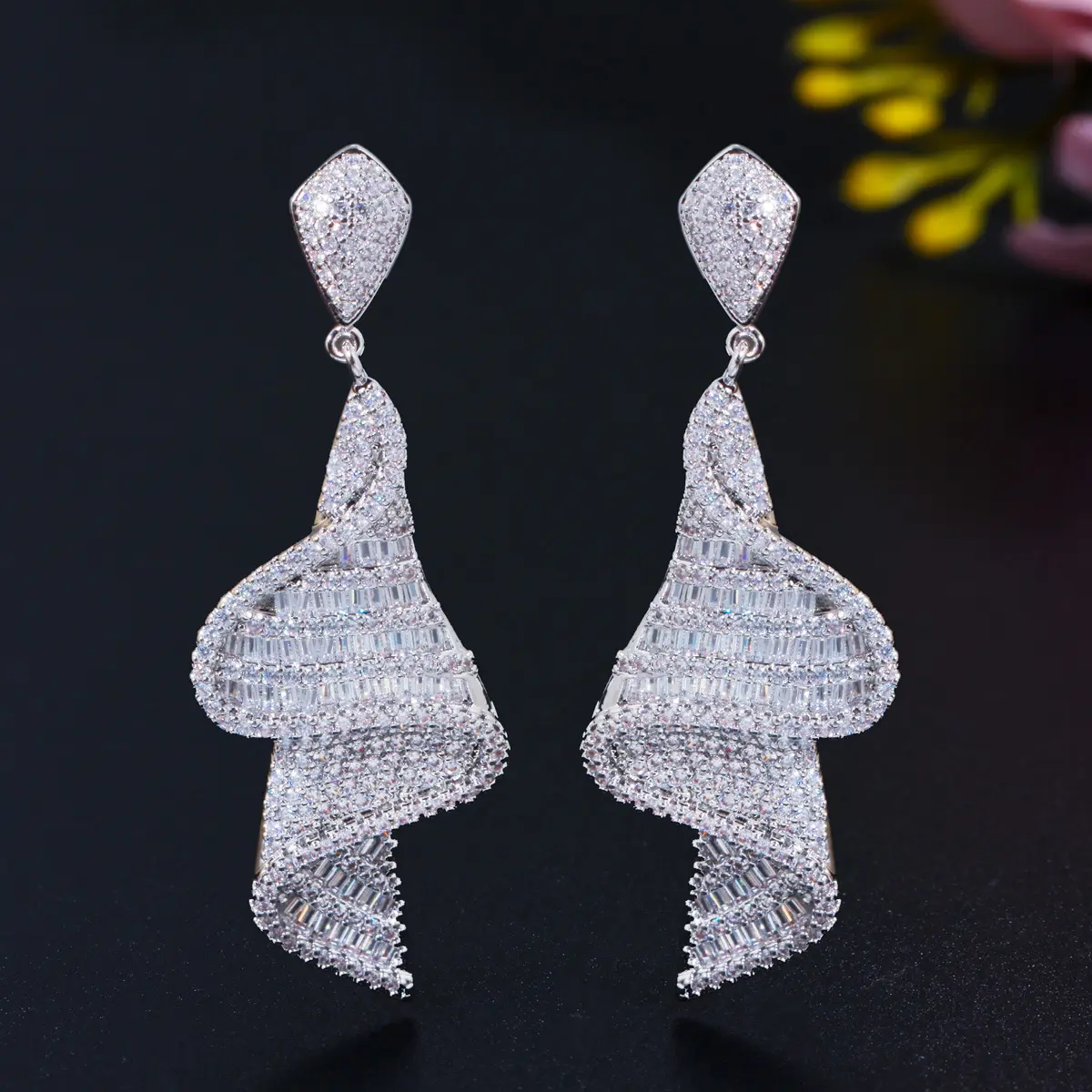 Giá Bán Buôn Chất Lượng Cao Hàn Quốc Stud Earrings Trang Sức Cz Zirconia Mạ Vàng Woman Earrings Đối Với Phụ Nữ 2020