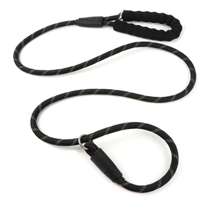 Prodotti più venduti per l'estate <span class=keywords><strong>2025</strong></span> di lusso in poliestere guinzaglio per cani rosa velluto cane da trekking porta cacca collare per cani incidibile - Product Image 4