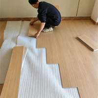 Wasserdichter Holzoptik PVC SPC Vinylboden 2mm Krankenhausqualität Einfache Verriegelungsinstallation Dielen für Zuhause Schlafzimmer
