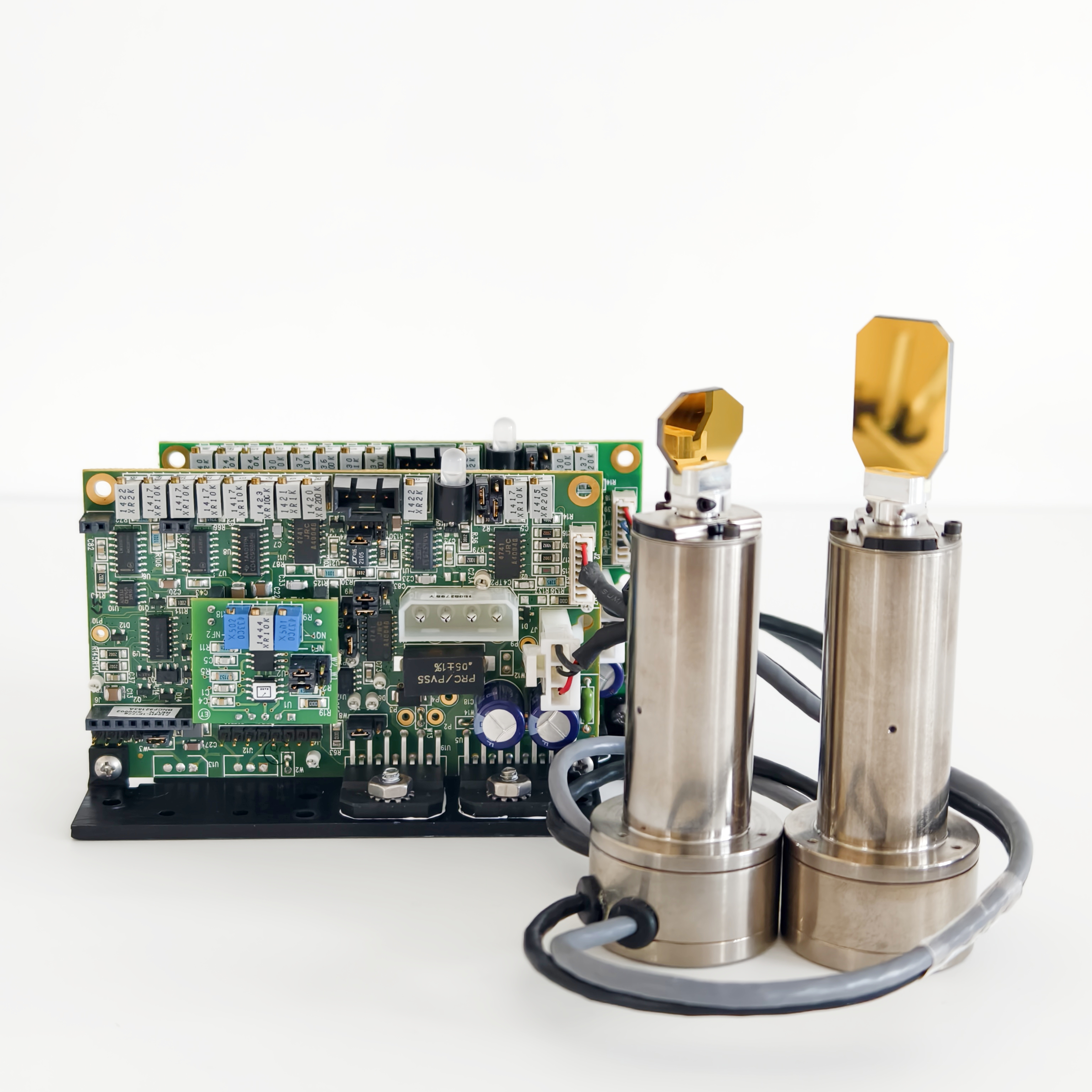 トイガン D5K071 CAMBRIDGE Tech 6230M Galvanometer Laser Galvanometers | Novanta Precision Manufacturing