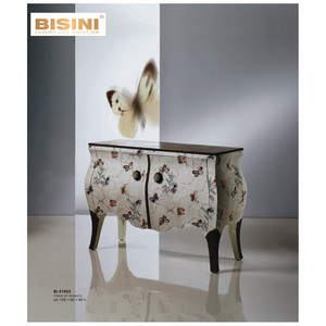 Tiroirs de coffre peints à la main en bois massif de style italien buffet de console de <span class=keywords><strong>rangement</strong></span> décoratif de salon antique européen - Product Image 1