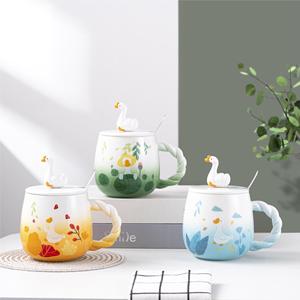 Cartoon Big White Goose Girl Cute Mug Office Tasse en céramique de grande capacité avec couvercle - Product Image 3