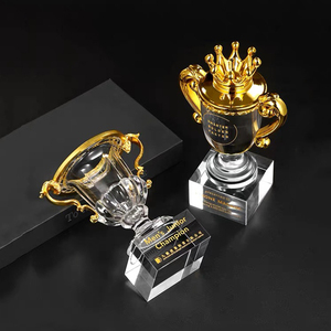 Nuevo Trofeo Premium con Corona, Copa Grande de Cristal K9 Dorada, Copas y Premios Deportivos Personalizados para Campeonatos de <span class=keywords><strong>Liga</strong></span> - Product Image 2