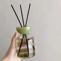 Ensemble cadeau de luxe Morden vente chaude diffuseur de roseau bouteille en verre diffuseur d'arôme de parfum 200ML UWL avec élégant bouchon en résine