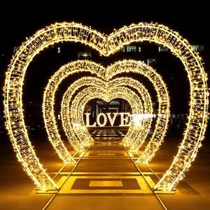 Luci LED Decorative Personalizzate a Forma di Cuore per Parchi, Strade e Piazze, Illuminazione Paesaggistica a Tema Amore per Esterni - Product Image 1