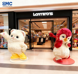 Скульптура из стекловолокна на заказ от SMC: плюшевый пингвин-космонавт для автомобиля, креативная уличная статуя для сада и парка - Product Image 3