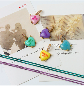 Collar de Corazón de Macaron, Colorido y Mini, con Circonitas, con Mensajes de Amor, Abrazos y Sueños Grandes, para Mi Hija - Product Image 2