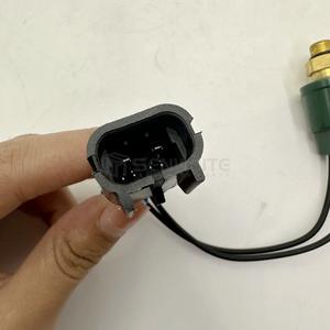 Sensor de Presión de Aceite Senwitt 30T60223 para Piezas de Maquinaria de Construcción - Product Image 1