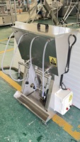 Petite machine de remplissage semi-automatique de bureau pour bouteilles de vodka, vin, liqueur, alcool, huile essentielle, parfum