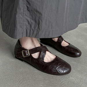 รองเท้าผู้หญิงหนังนิ่มสไตล์ฝรั่งเศสสุดหรู ดีไซน์สมจริง รุ่นใหม่ประจำฤดูใบไม้ร่วงปี 2025 แบบส้นเตี้ยหัวมน - Product Image 5