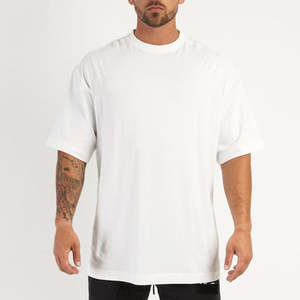 Оптовые мужские футболки на заказ: высококачественные черные футболки для спортзала, однотонные, из хлопка/бамбука, быстросохнущие, немнущиеся, стандартного кроя для мужчин - Product Image 3