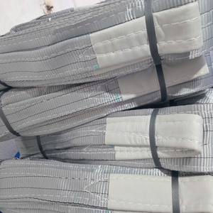 Sangle en polyester gris de 4000kg pour une manipulation et un transport fiables d'équipements lourds En stock - Product Image 5