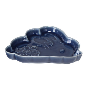 Plato de cerámica estilo chino con forma de conejo, forma irregular, porcelana hecha a mano para servir bocadillos de té en bodas. - Product Image 5