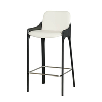 Tabouret de bar minimaliste italien avec dossier, tabouret de comptoir moderne et simple pour la maison, tabouret de bar haut en cuir de cheval