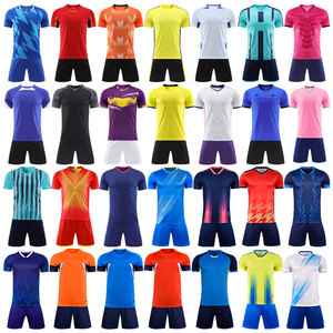 Uniforme de Entrenamiento de Fútbol Personalizable para Hombre, Fabricante de Uniformes de Fútbol Cedar, Personalización OEM al por Mayor para Clubes - Product Image 2