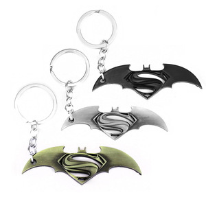 Porte-clés collier pendentif <span class=keywords><strong>Batman</strong></span> vs Superman en alliage métallique, marchandise de film de bande dessinée - Product Image 4