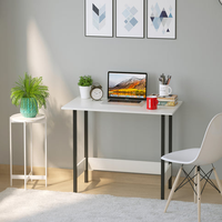 Mobilier de bureau convertible moderne Gustowe Table modulaire d'étude et d'ordinateur en bois et fer pour la maison, l'école et l'hôtel.