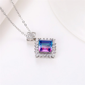 Collana con Ciondolo in Argento 925 per Donna, con Cristalli e Strass, Design Geometrico Quadrato Taglio Principessa, Catena a Maglia Quadrata per Uso Quotidiano - Product Image 1