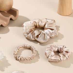 Set Sarung Bantal Sutra Mulberry 100% Murni, Masker Mata Sutra dan Scrunchie, Set Sarung Bantal Sutra Mulberry 100% Asli - Product Image 5