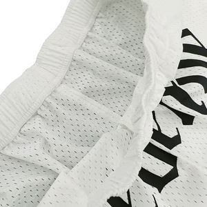 Vente en gros Short en maille vierge à double couche en polyester sublimé personnalisé de 5 pouces d'entrejambe pour hommes en salle de sport décontractée - Product Image 3